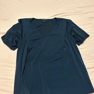 Banana Republic Crepe Top V Neck